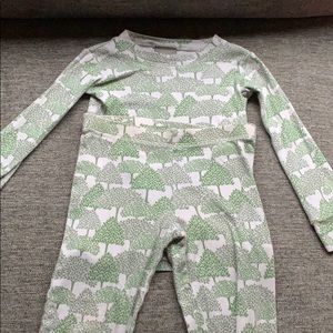 Kids size 6 pajamas